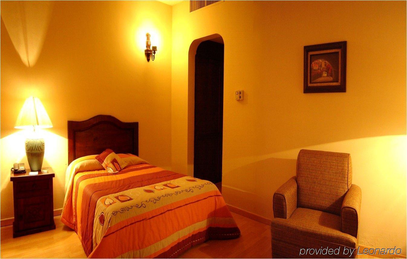 Hotel Maria Benita Zacatecas Oda fotoğraf